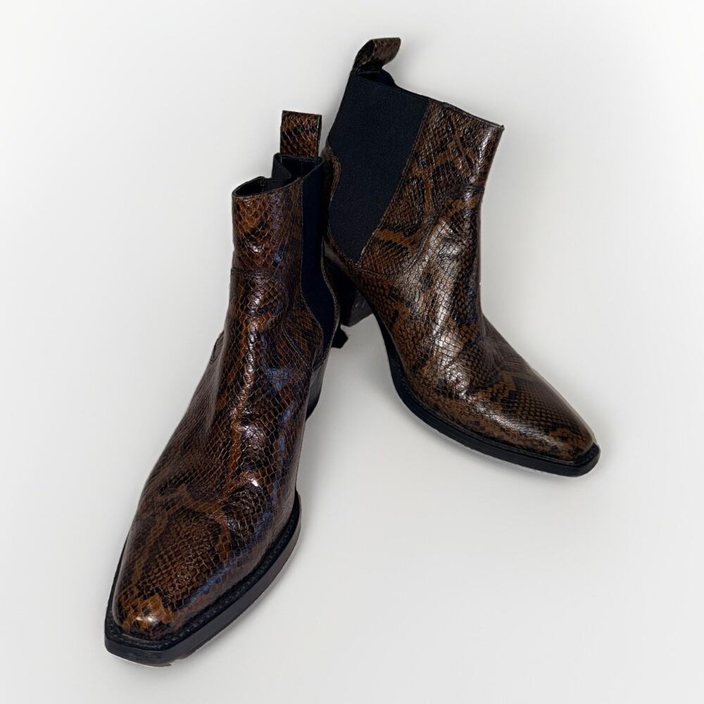Everlane Snake Print Leather Chelsea Boots Made in Italy Women’s 11 -CA
